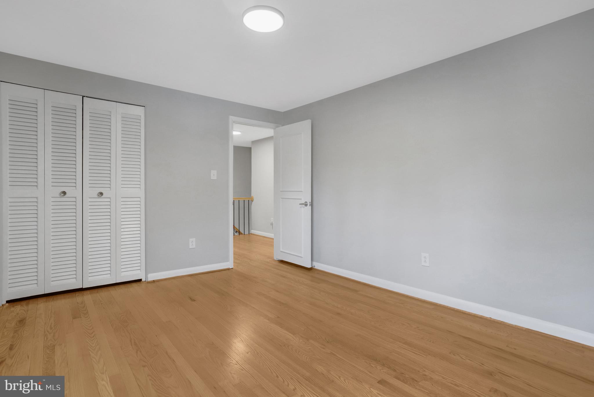 MT VERNON PARK - Residential