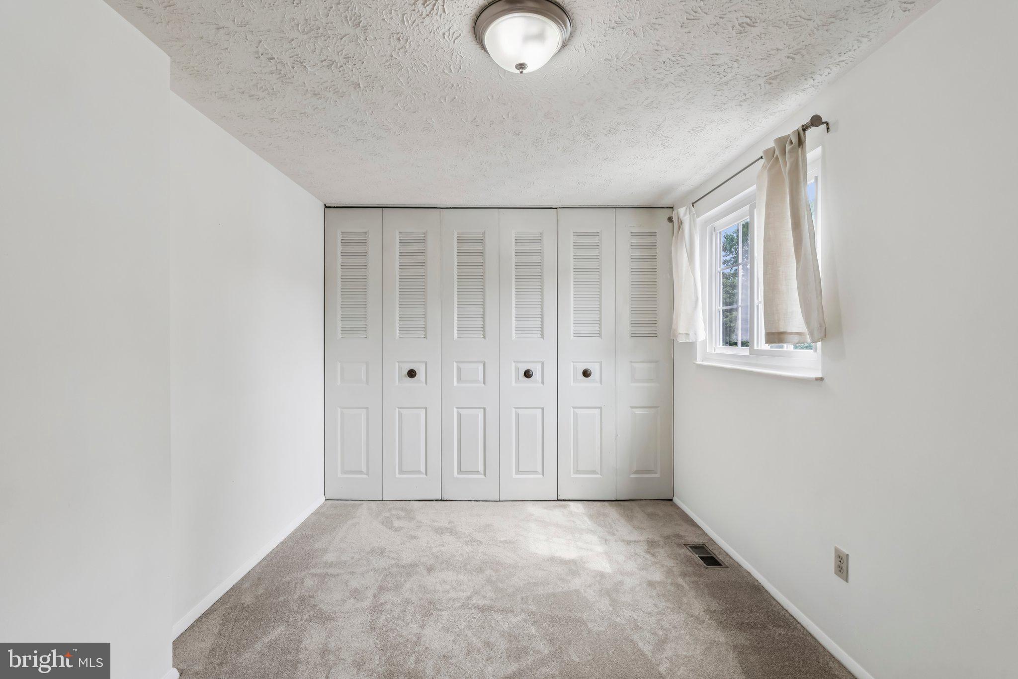 NEWINGTON FOREST - Residential Lease