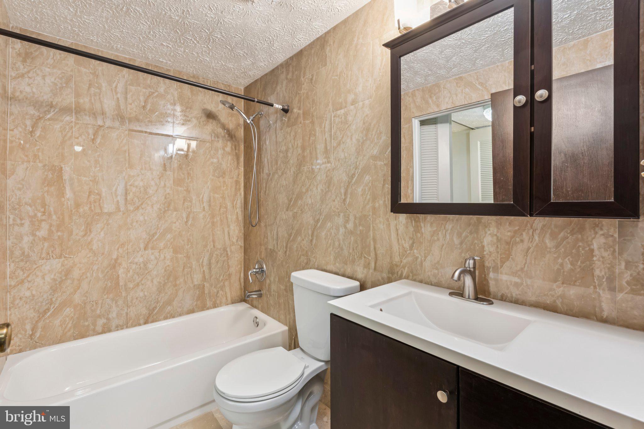 NEWINGTON FOREST - Residential Lease