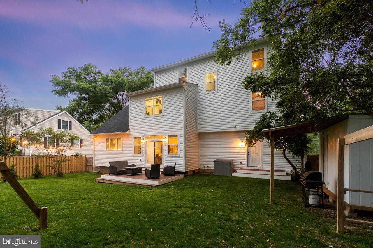 FAIRFAX - Residential