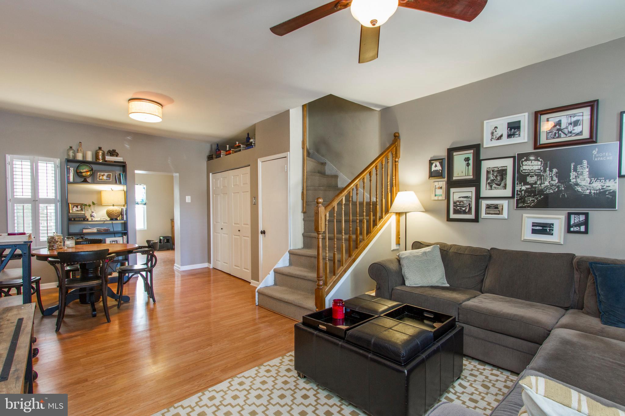 QUEEN VILLAGE - Residential