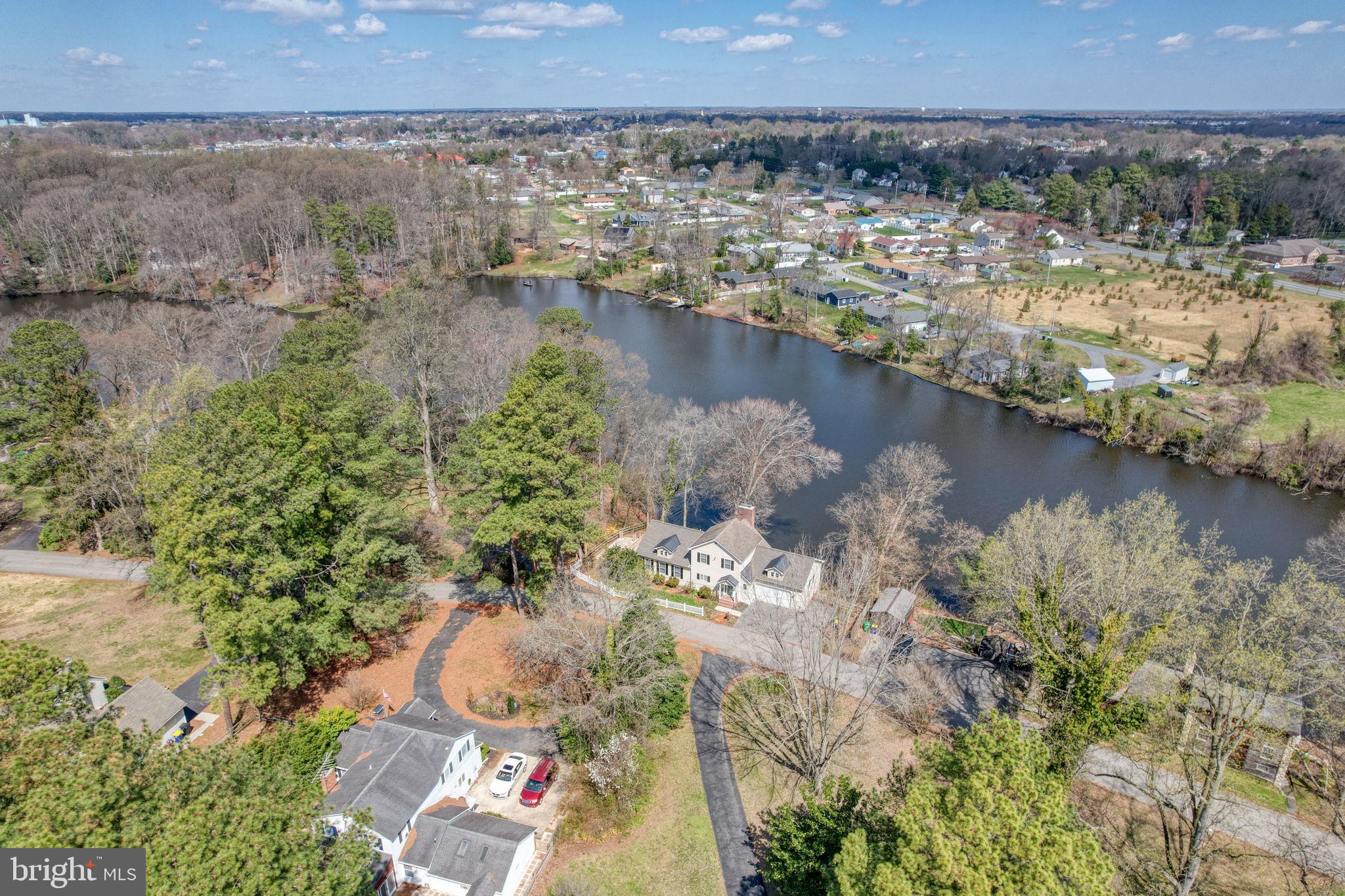 MOORES LAKE - Residential