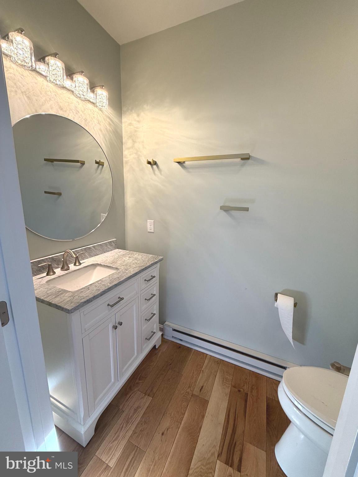 MOORES LAKE - Residential