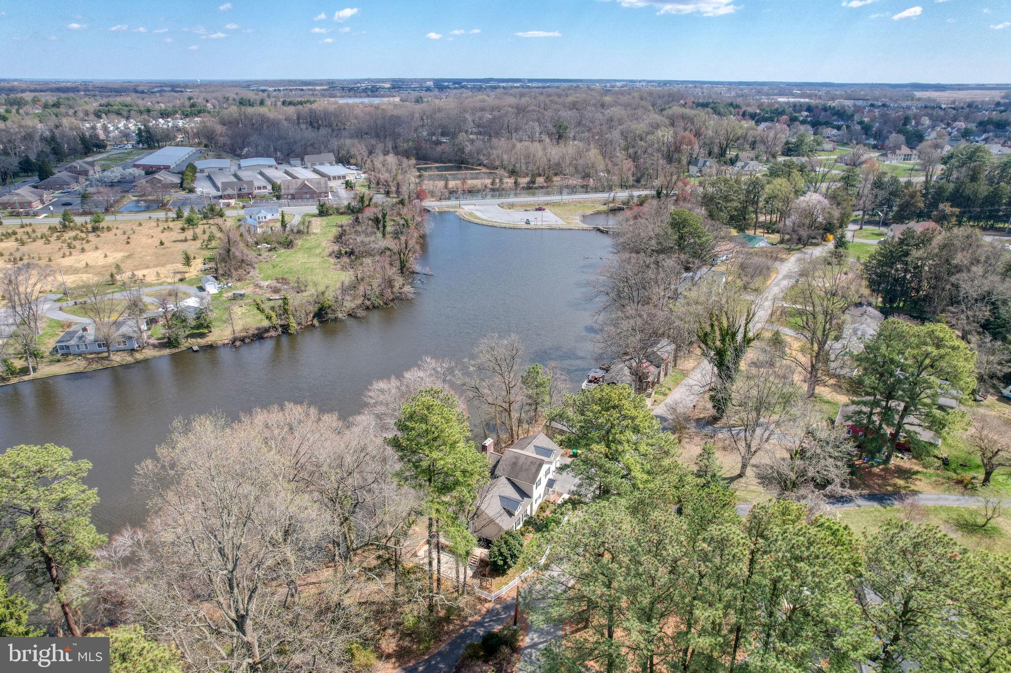 MOORES LAKE - Residential