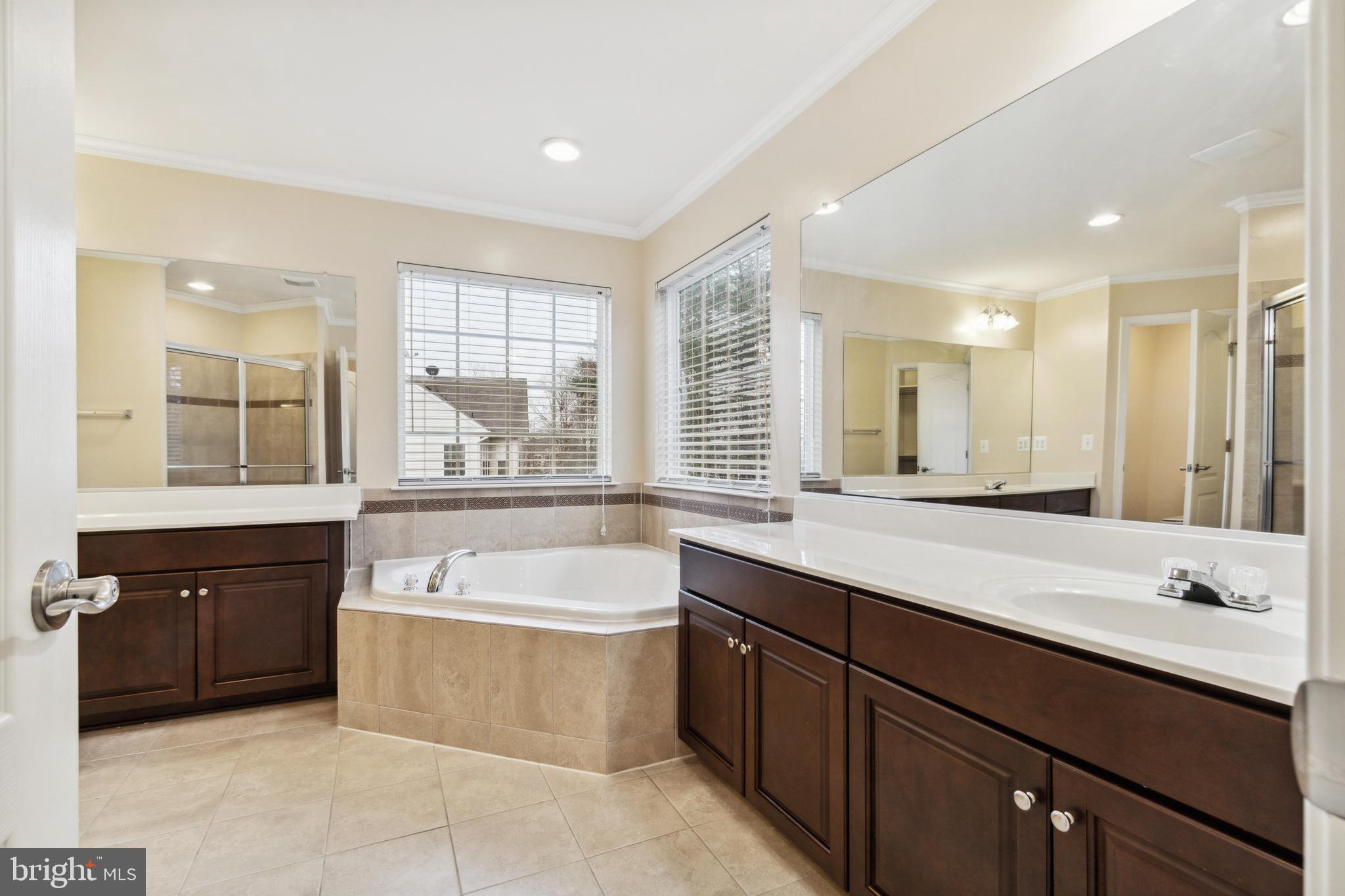 HOADLY FOREST - Residential