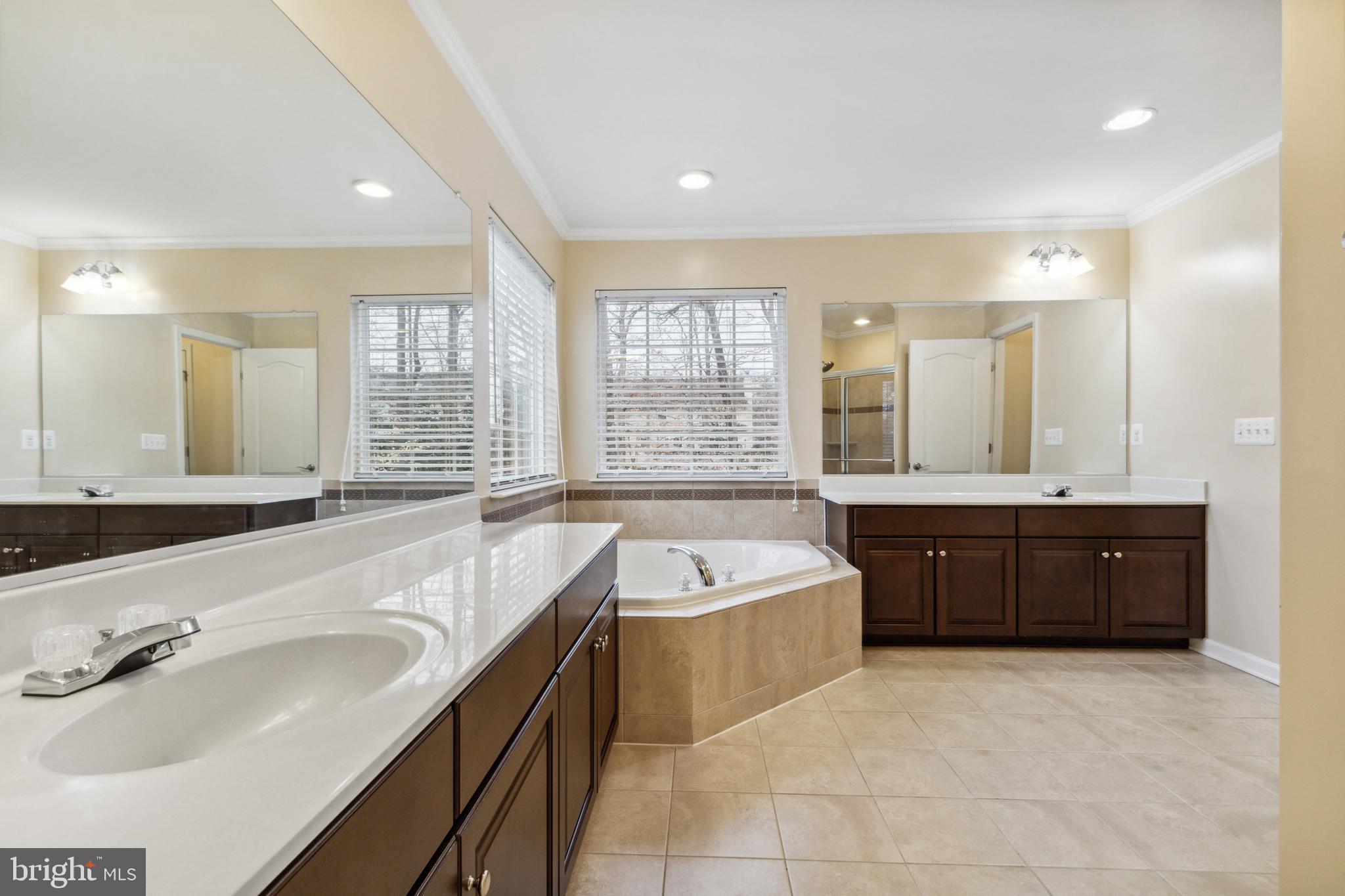 HOADLY FOREST - Residential