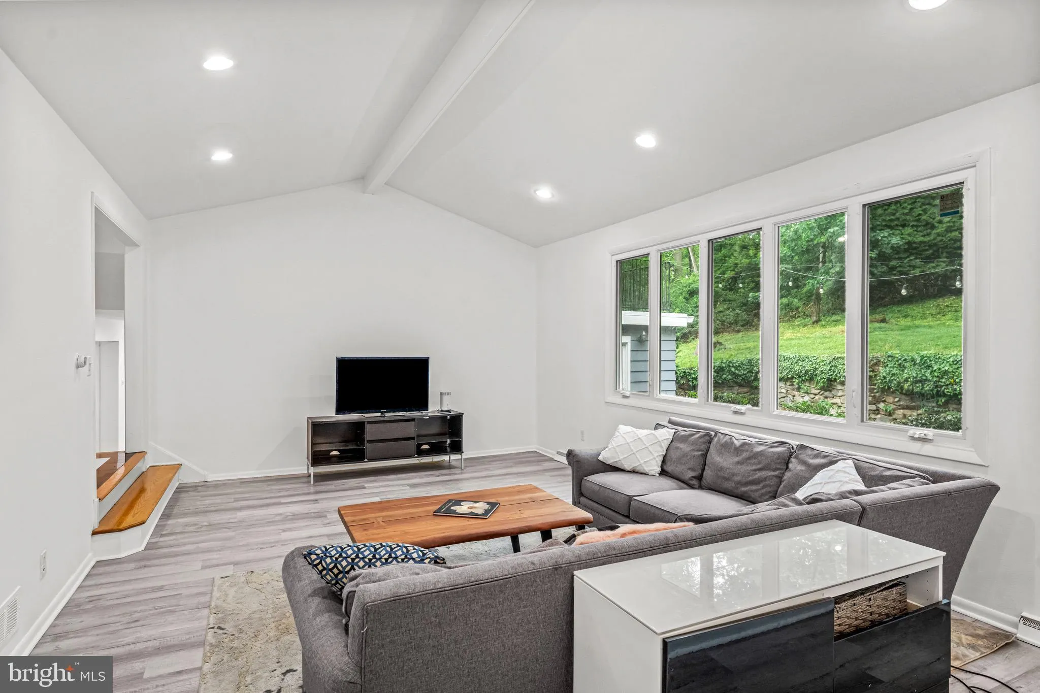 Newtown Square, Pennsylvania 19073, United States, 5 Bedrooms Bedrooms, ,4 BathroomsBathrooms,Residential,Pending,122766