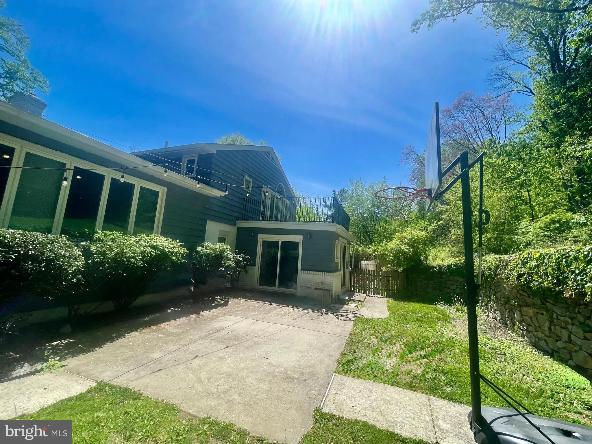 Newtown Square, Pennsylvania 19073, United States, 5 Bedrooms Bedrooms, ,4 BathroomsBathrooms,Residential,Pending,122766