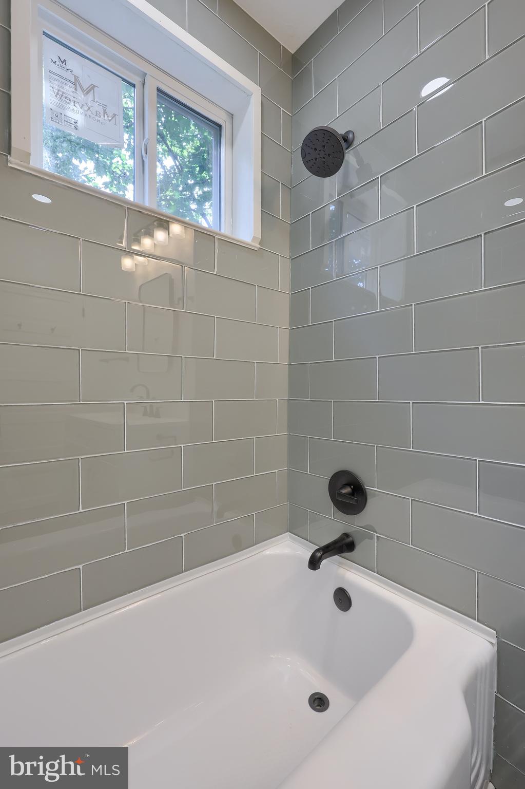 SOWE NEIGHBORHOOD / CABBAGE HILL - Residential