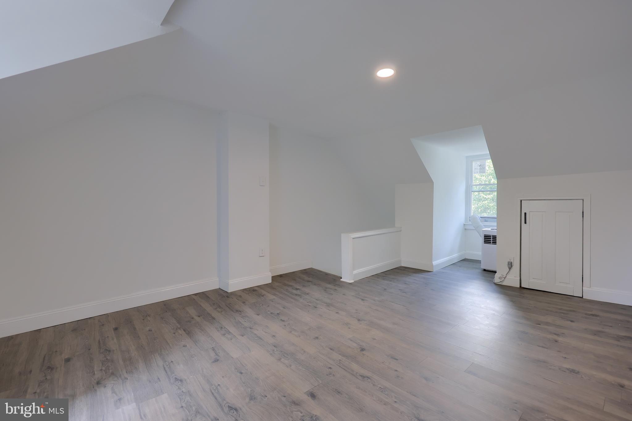 SOWE NEIGHBORHOOD / CABBAGE HILL - Residential