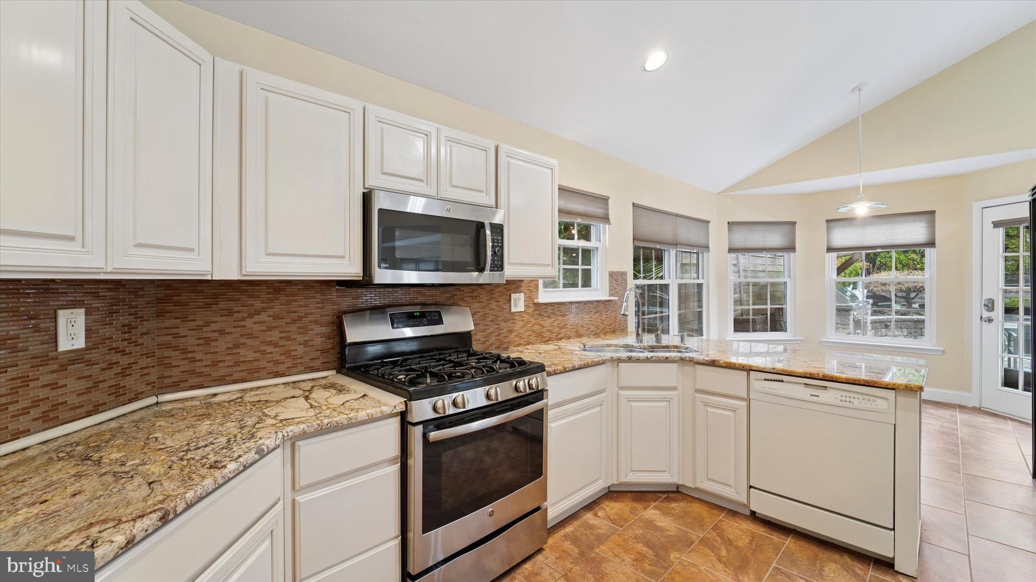 CRANBERRY ESTATES - Residential