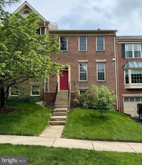 4105 Meadow Field Court, Fairfax, VA MLS: VAFX2311050