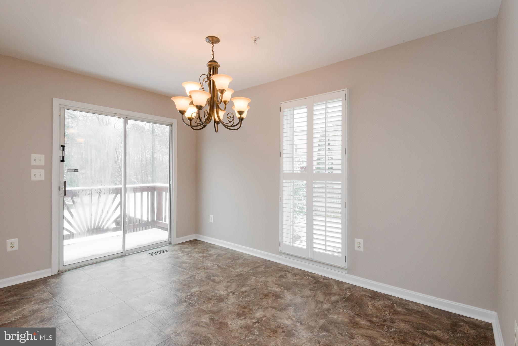 SEVEN OAKS - Residential