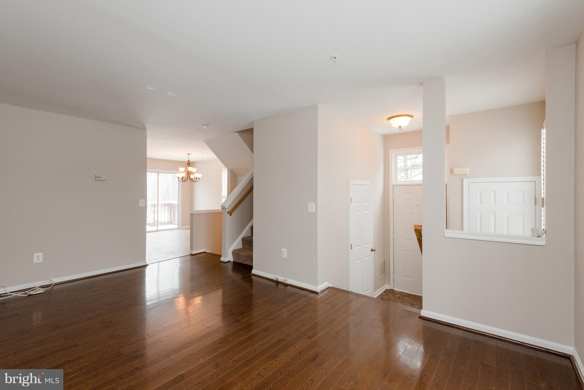 SEVEN OAKS - Residential