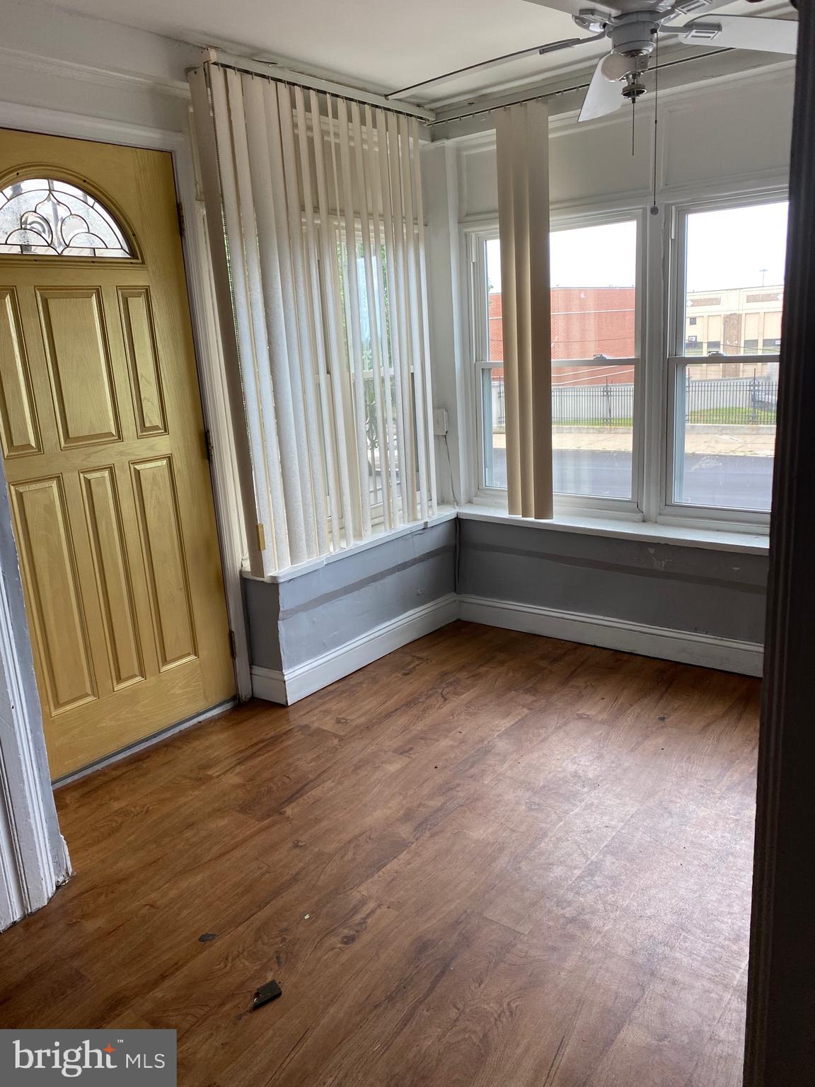 FERN ROCK - Residential