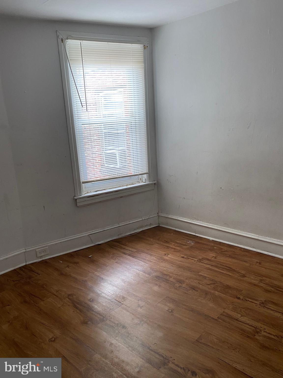 FERN ROCK - Residential