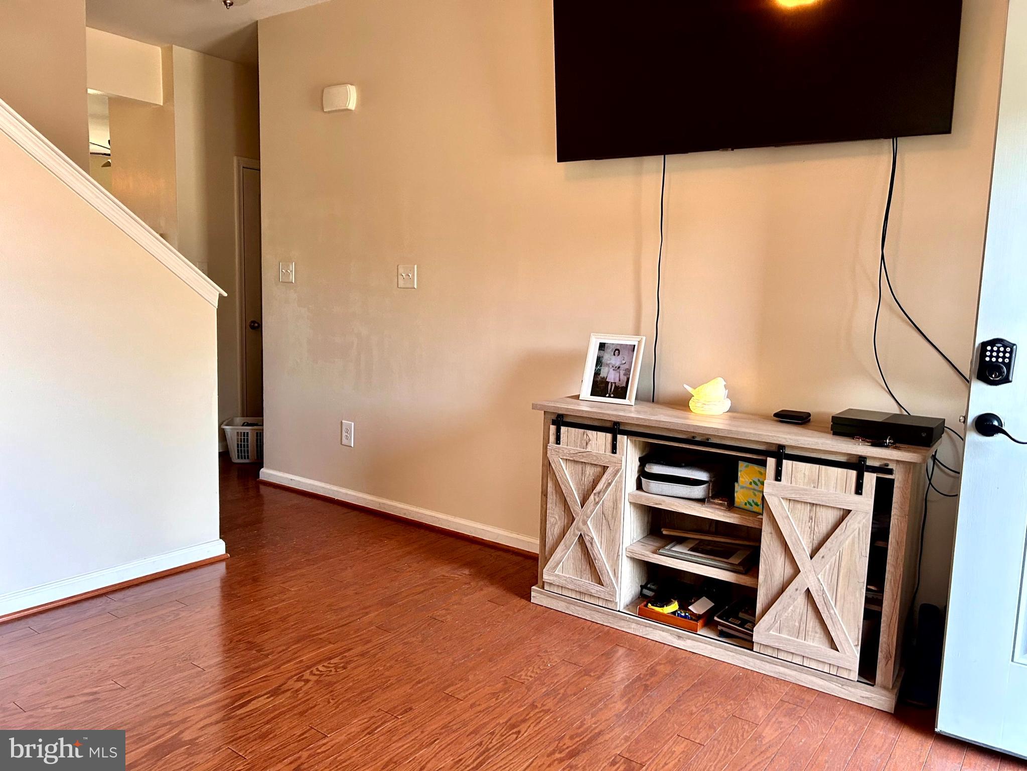 ARCHERS ROCK - Residential