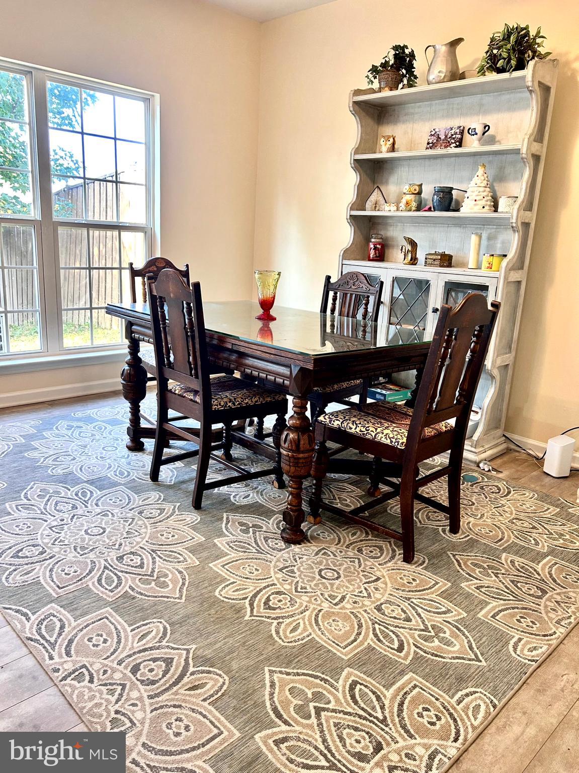 ARCHERS ROCK - Residential