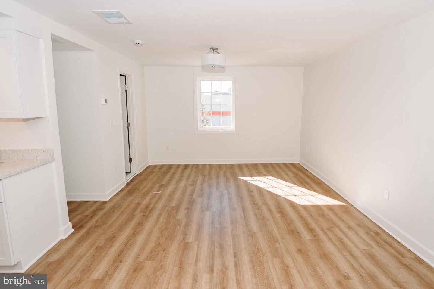 380 BROADVIEW AVENUE APT 5