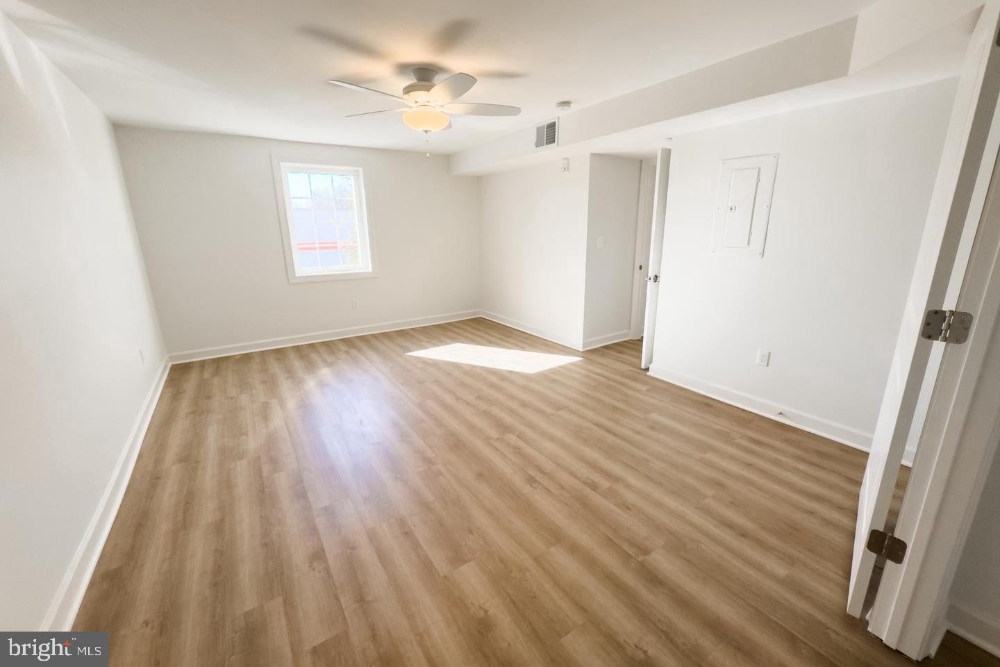 380 BROADVIEW AVENUE APT 5