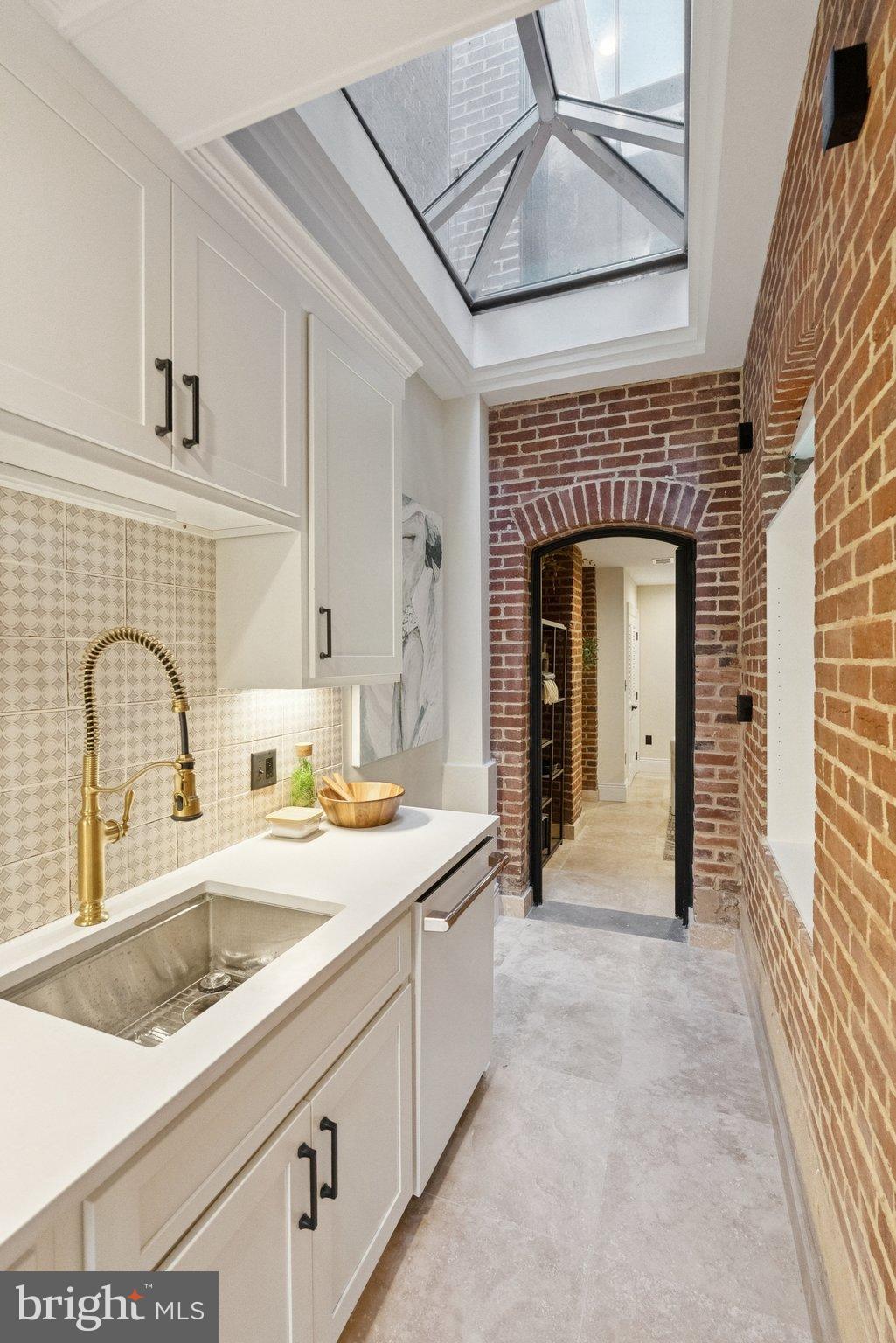 14TH STREET CORRIDOR - Residential