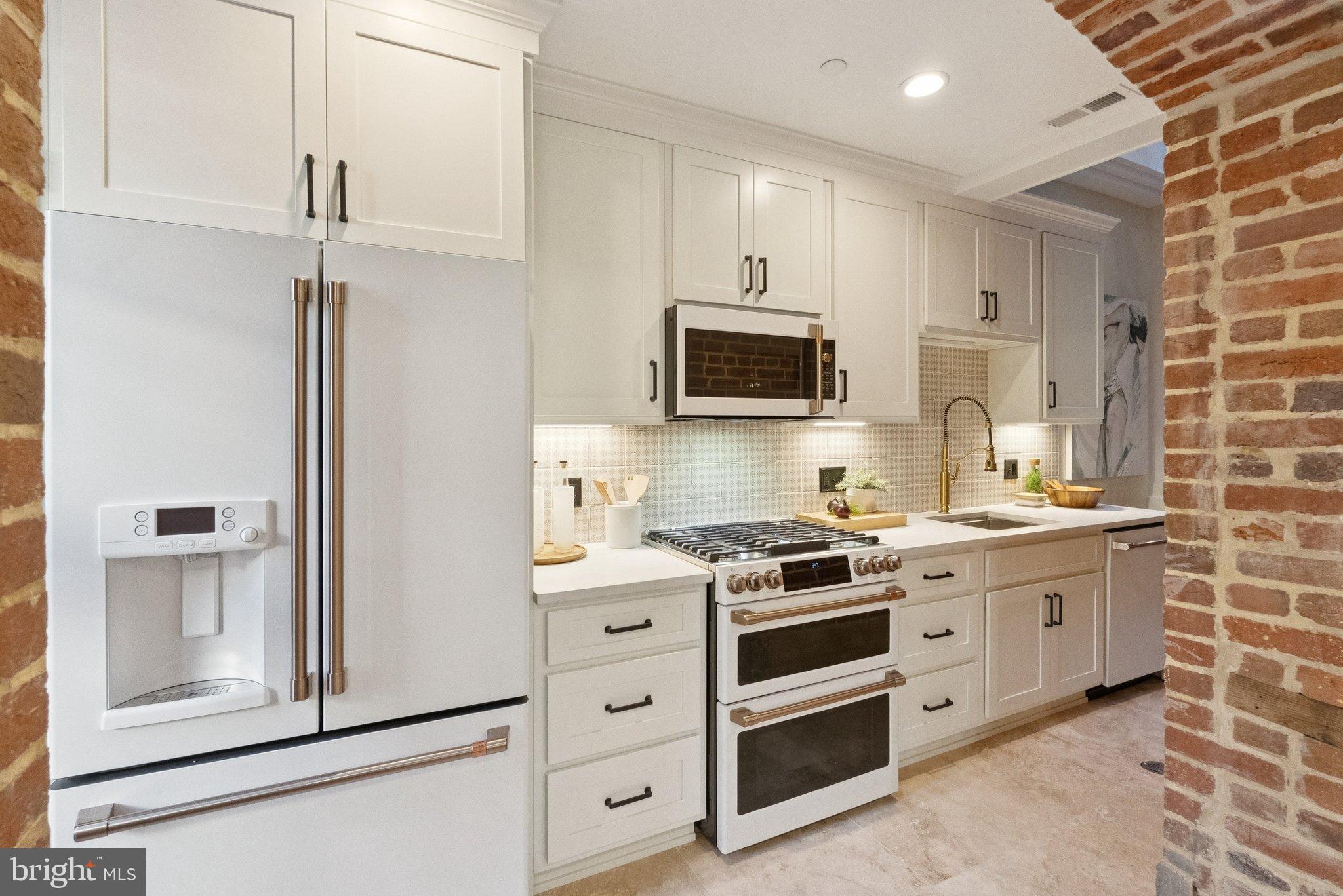 14TH STREET CORRIDOR - Residential