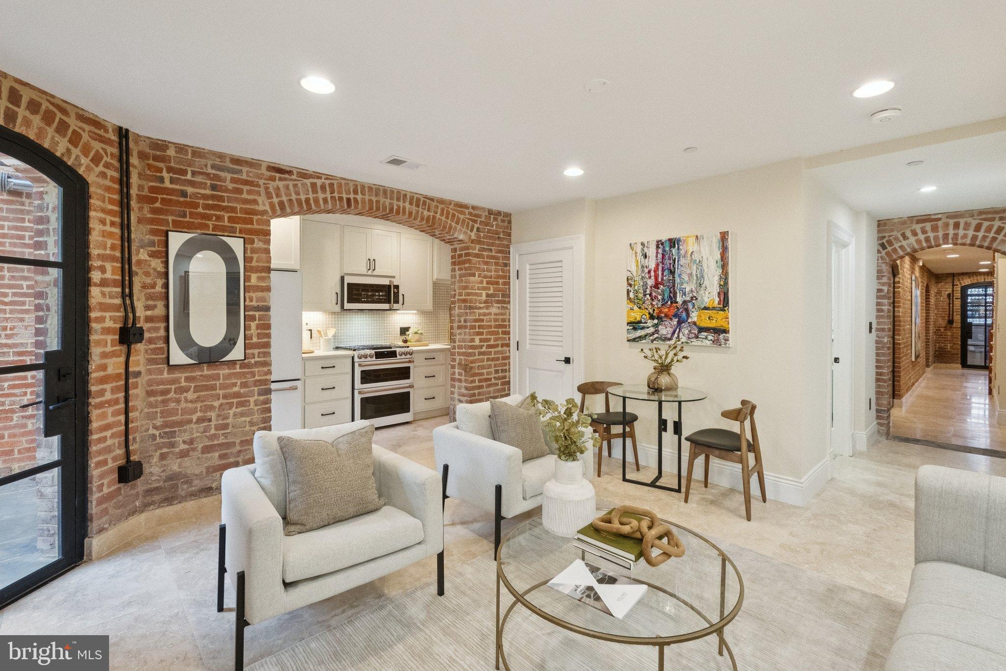 14TH STREET CORRIDOR - Residential