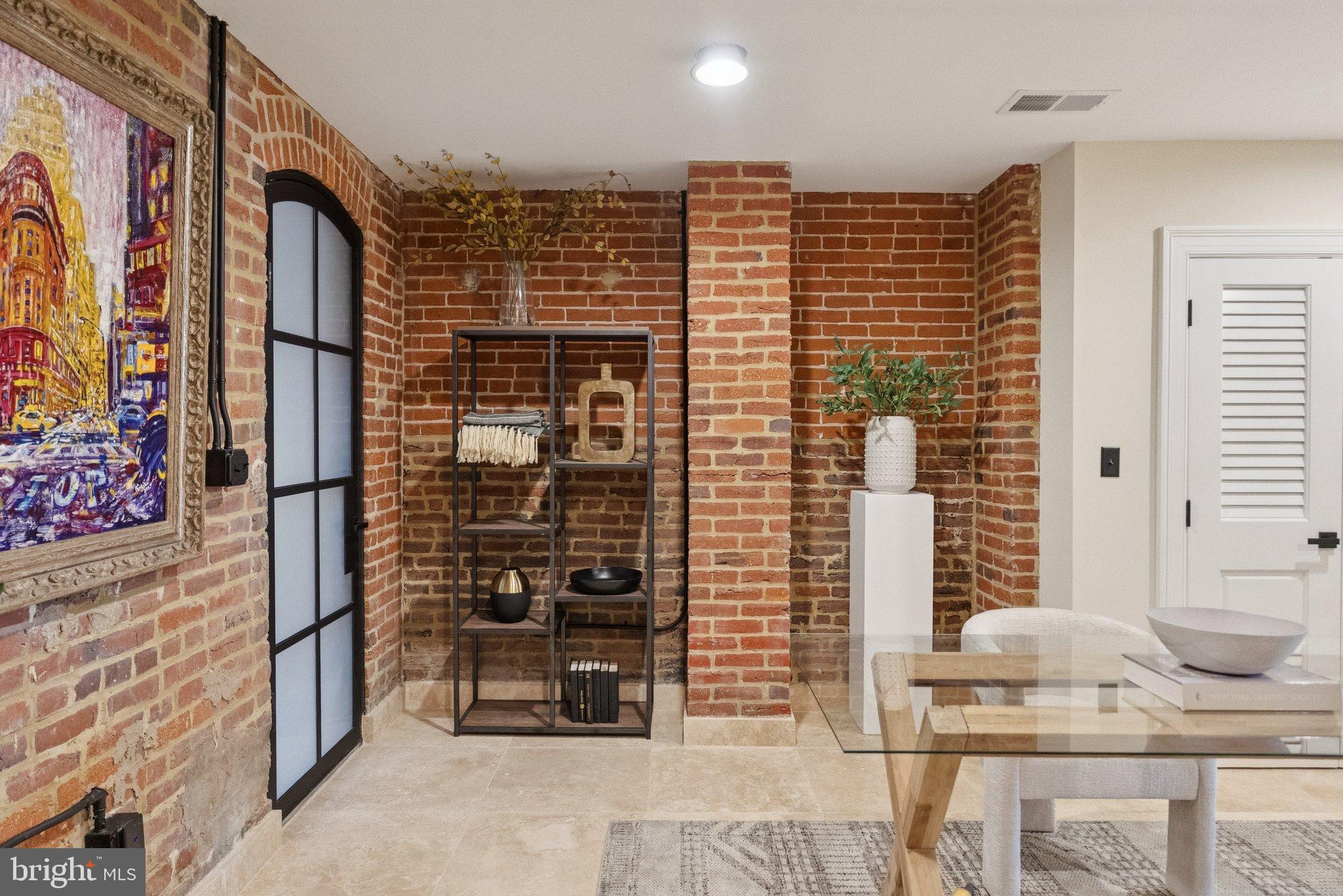 14TH STREET CORRIDOR - Residential
