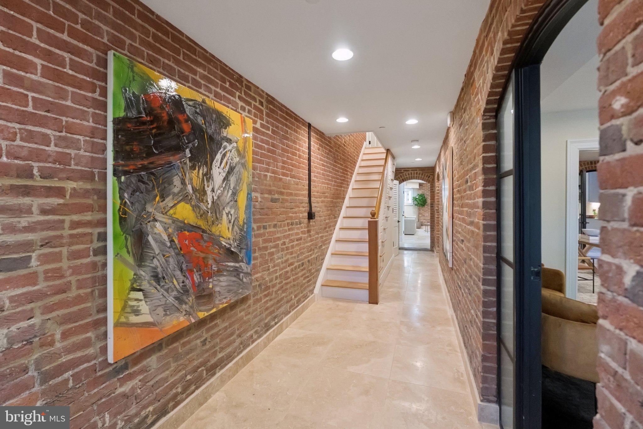 14TH STREET CORRIDOR - Residential