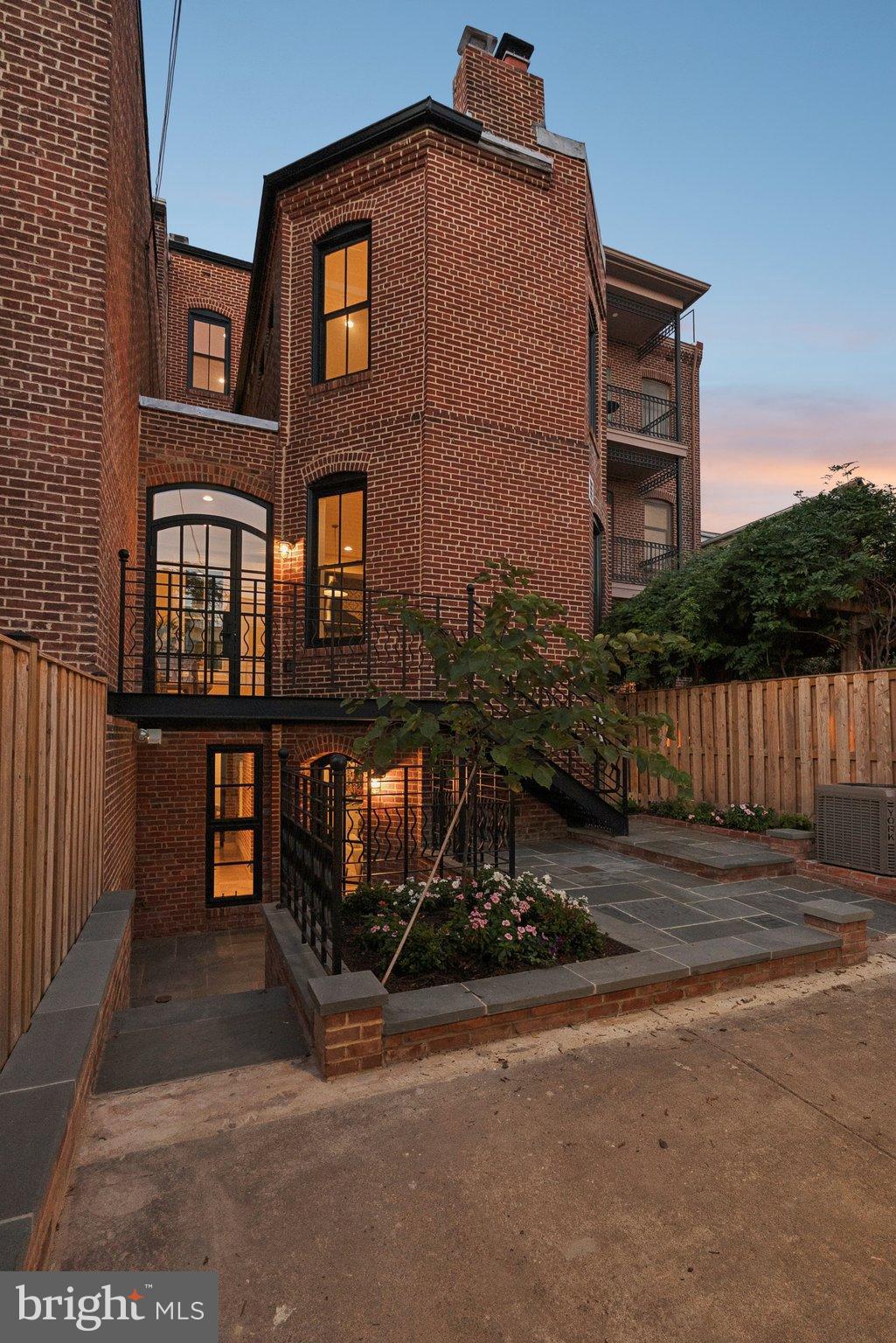 14TH STREET CORRIDOR - Residential