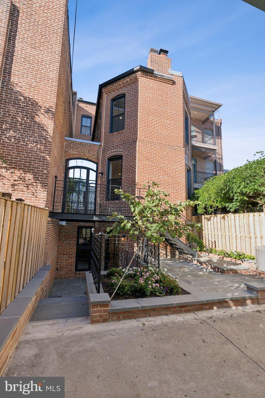 14TH STREET CORRIDOR - Residential