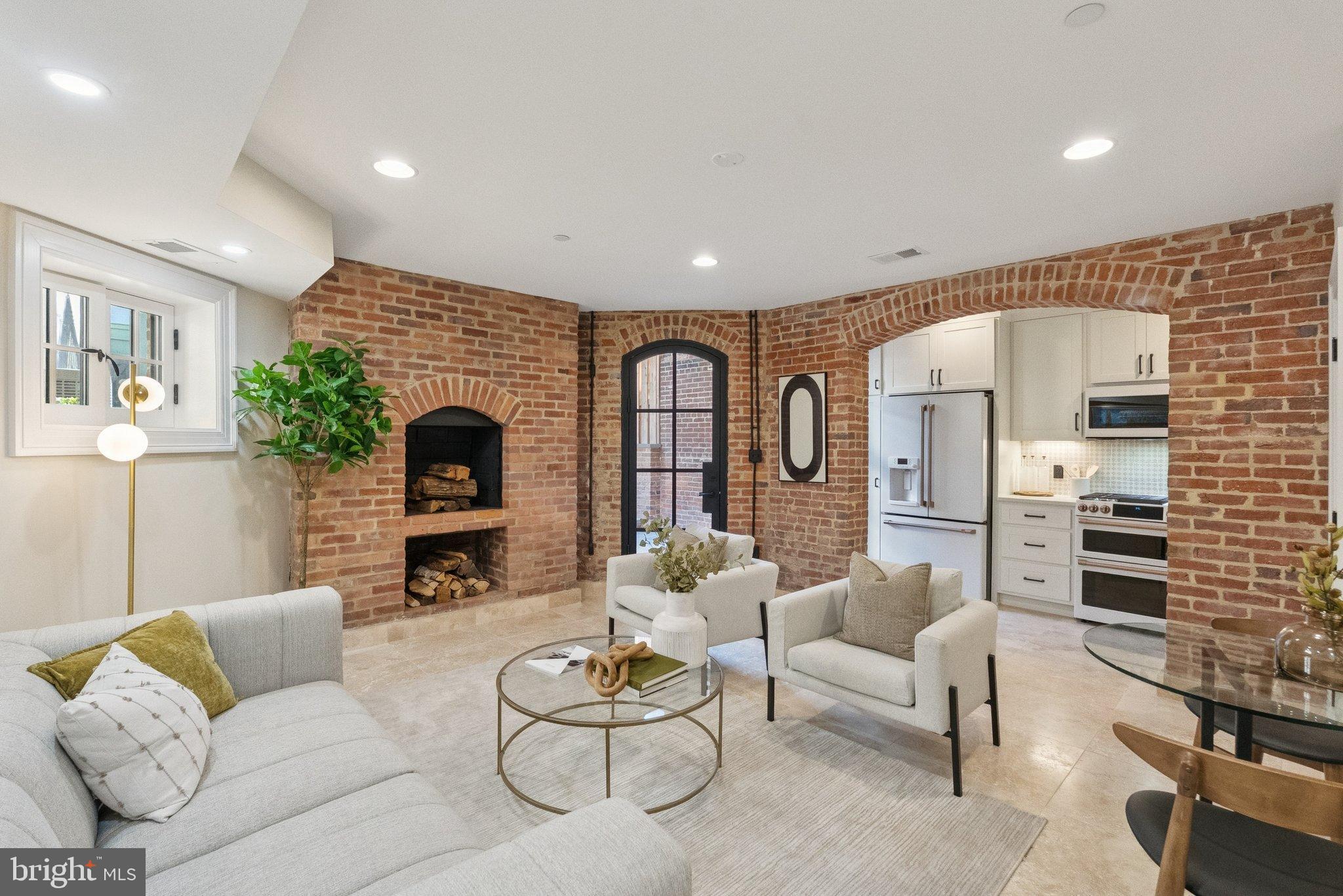 14TH STREET CORRIDOR - Residential