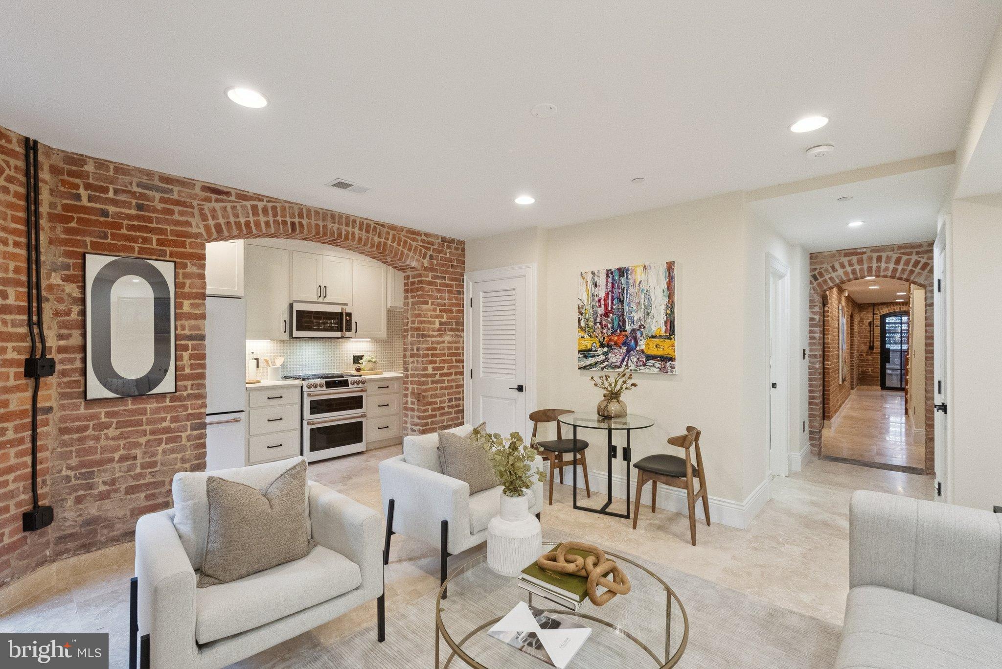 14TH STREET CORRIDOR - Residential