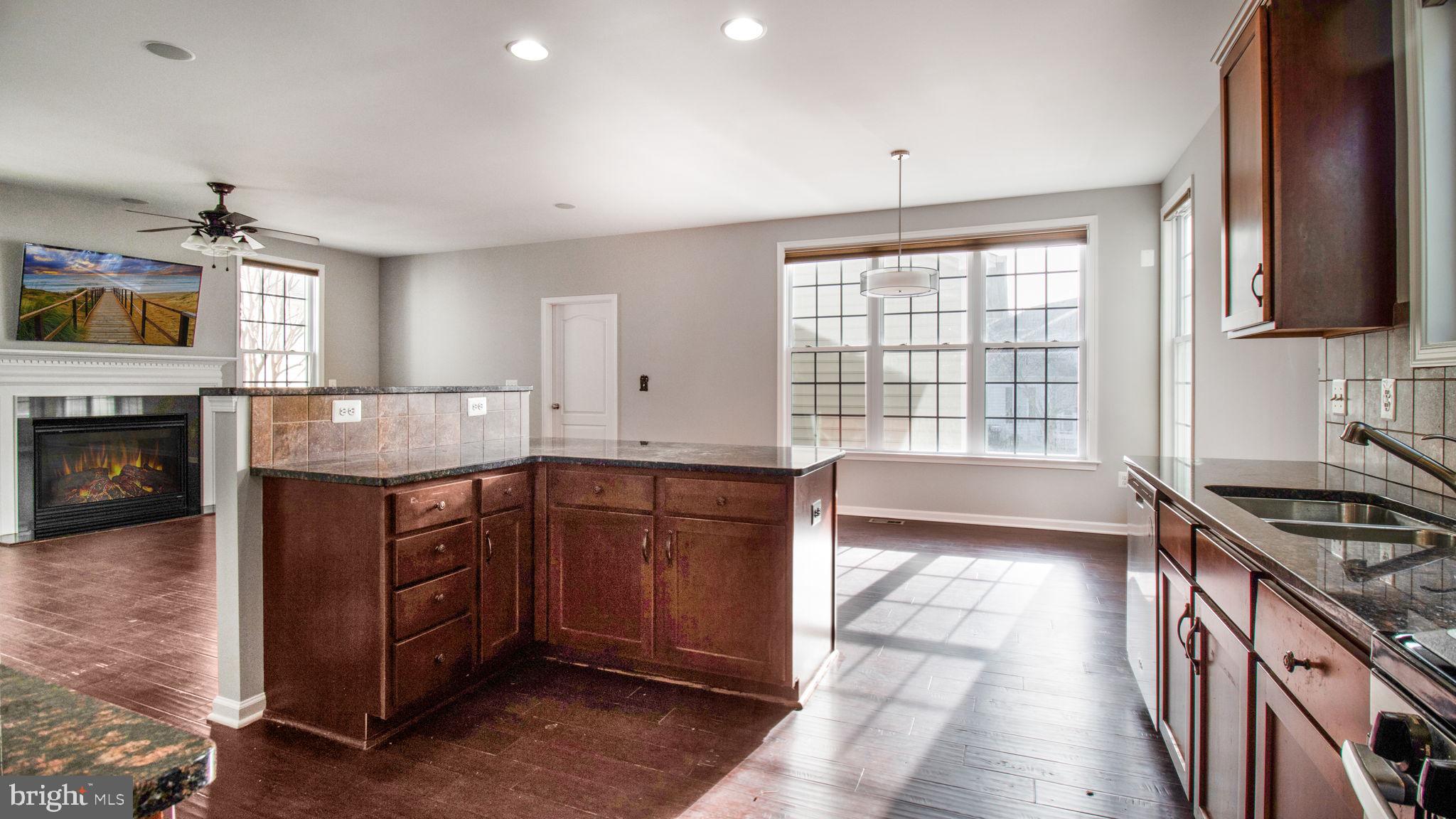 DOMINION VALLEY COUNTRY CLUB - Residential