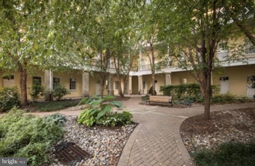 NAVAL SQUARE - Residential