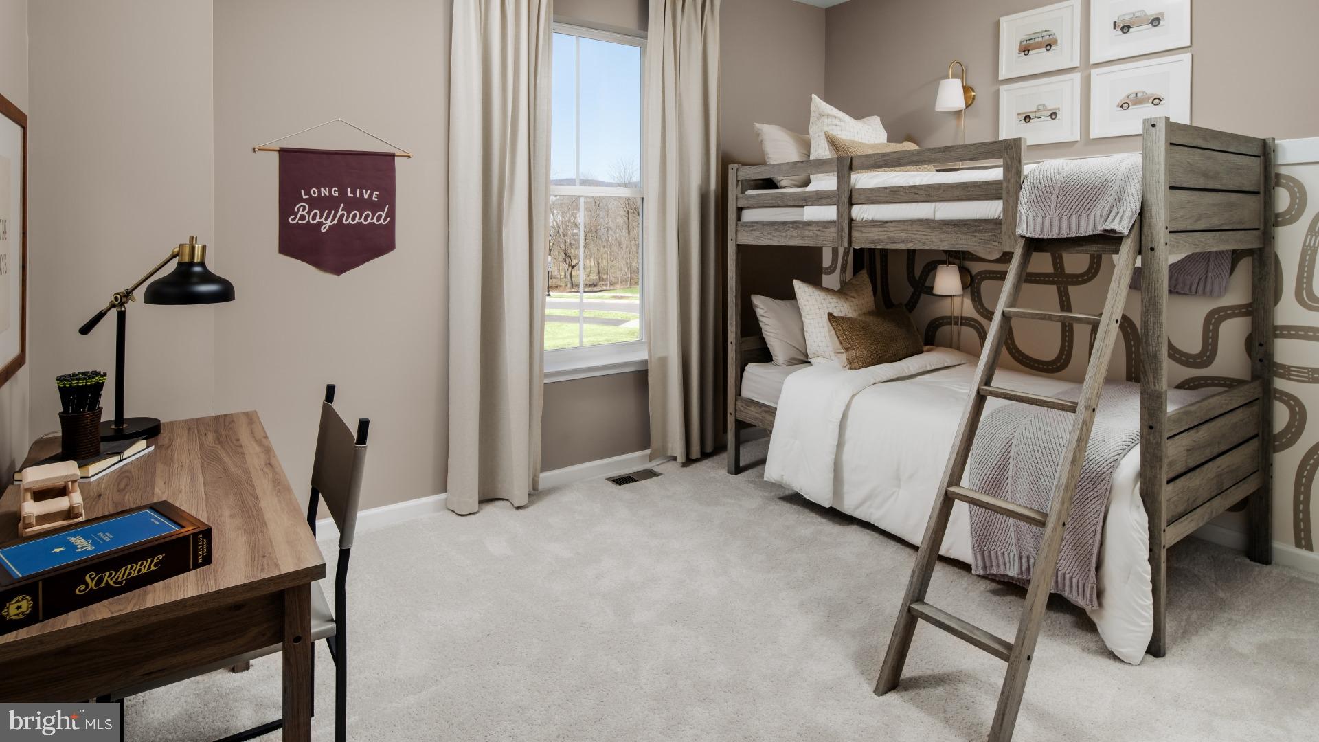 SOUTH LAKE - Residential