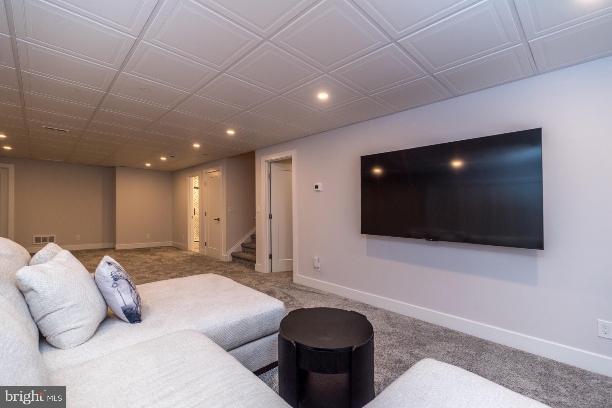 REGENCY AT WATERSIDE - Residential