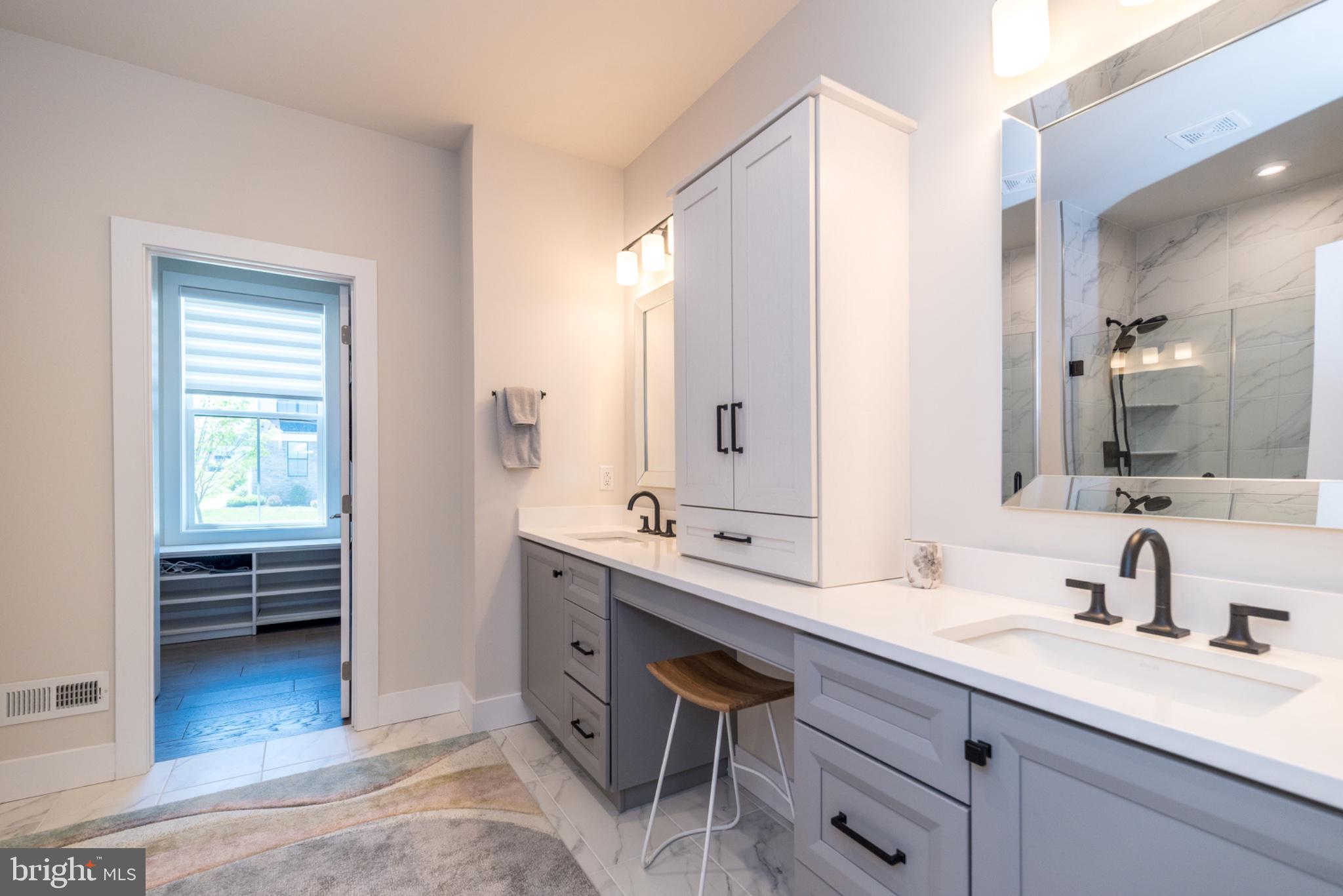 REGENCY AT WATERSIDE - Residential