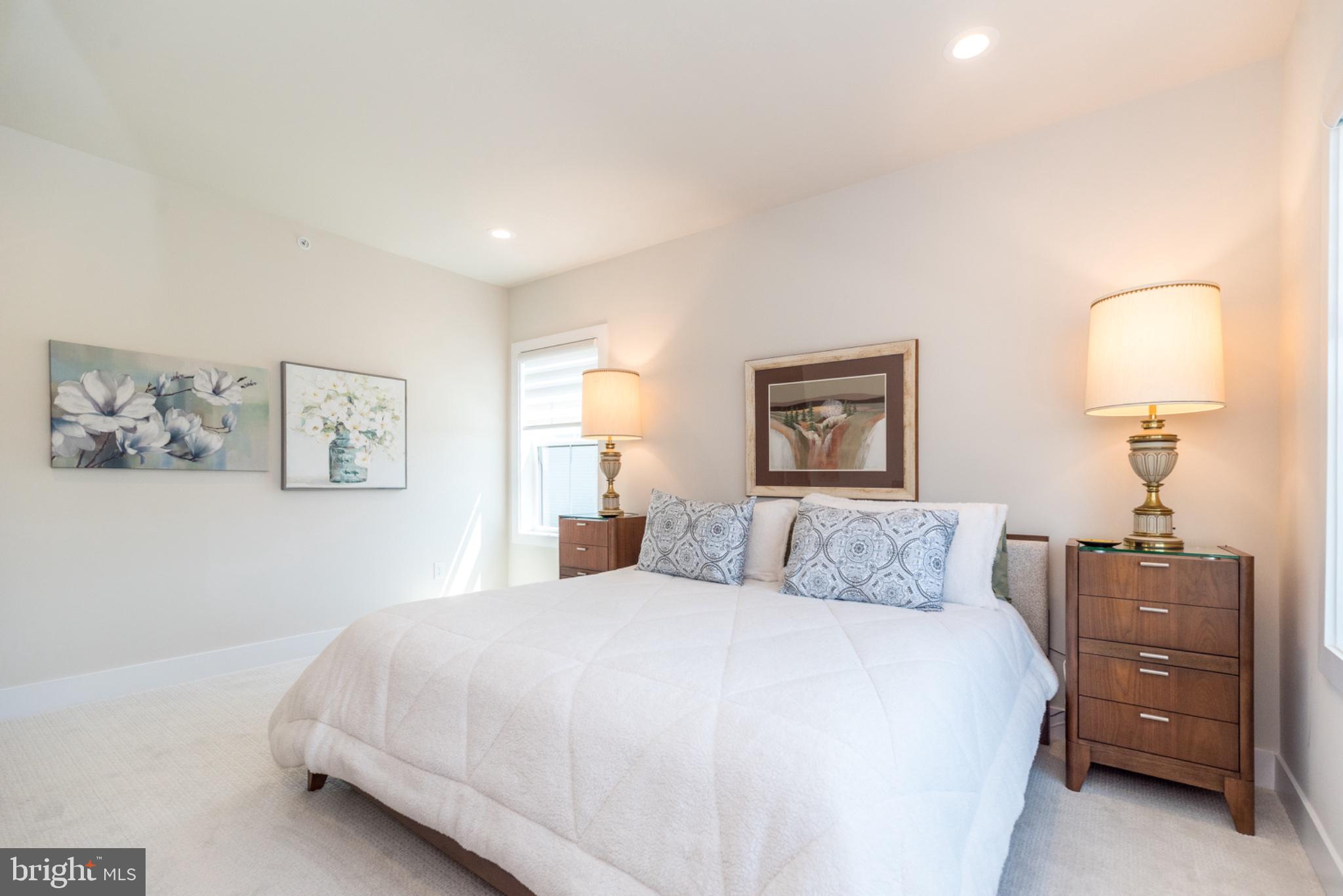 REGENCY AT WATERSIDE - Residential