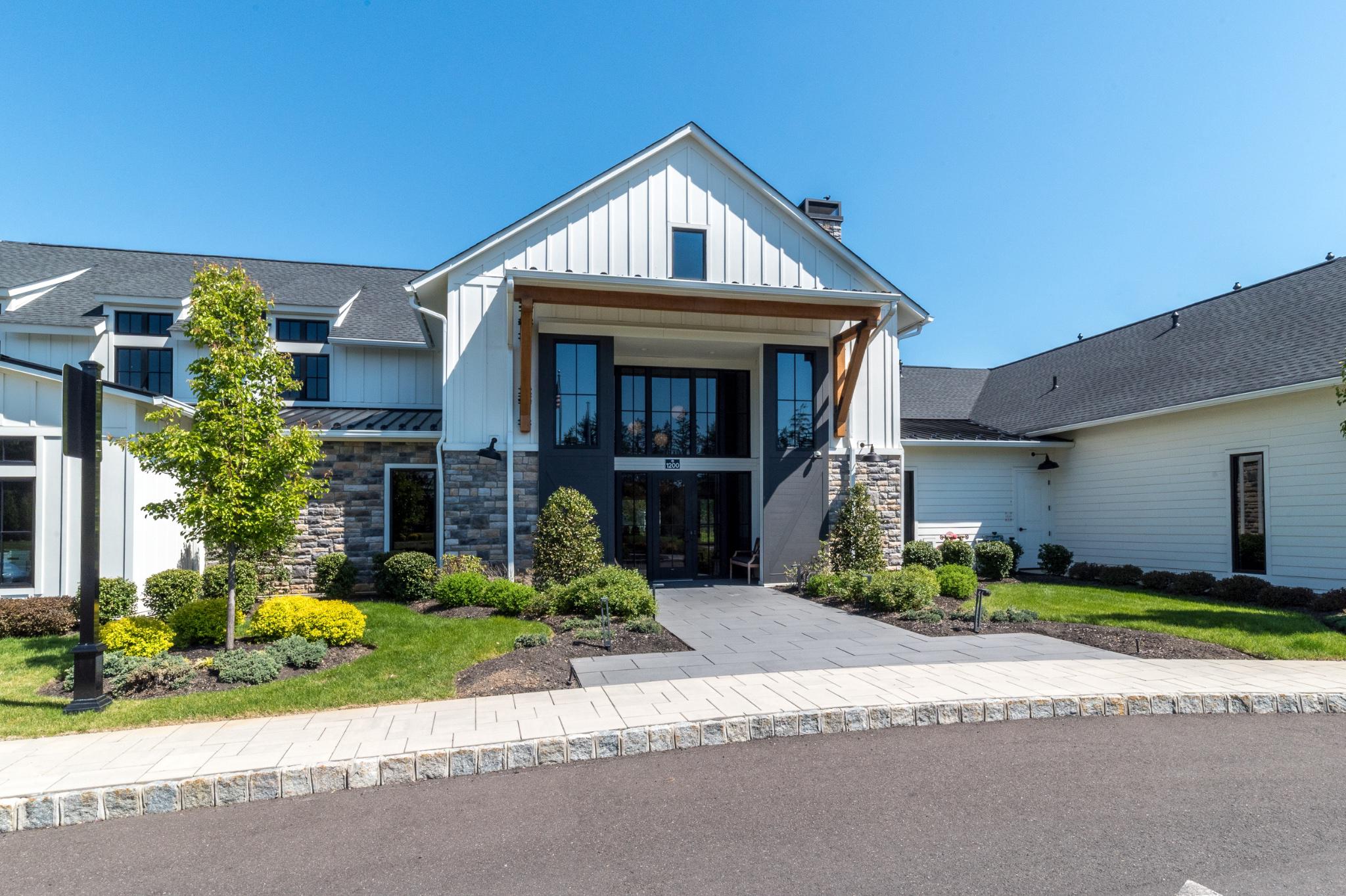REGENCY AT WATERSIDE - Residential