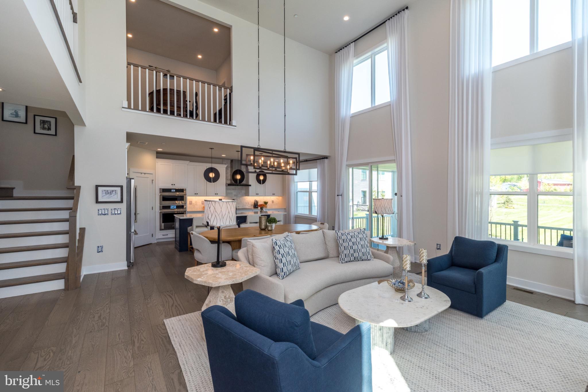 307 HUNTINGTON LANE