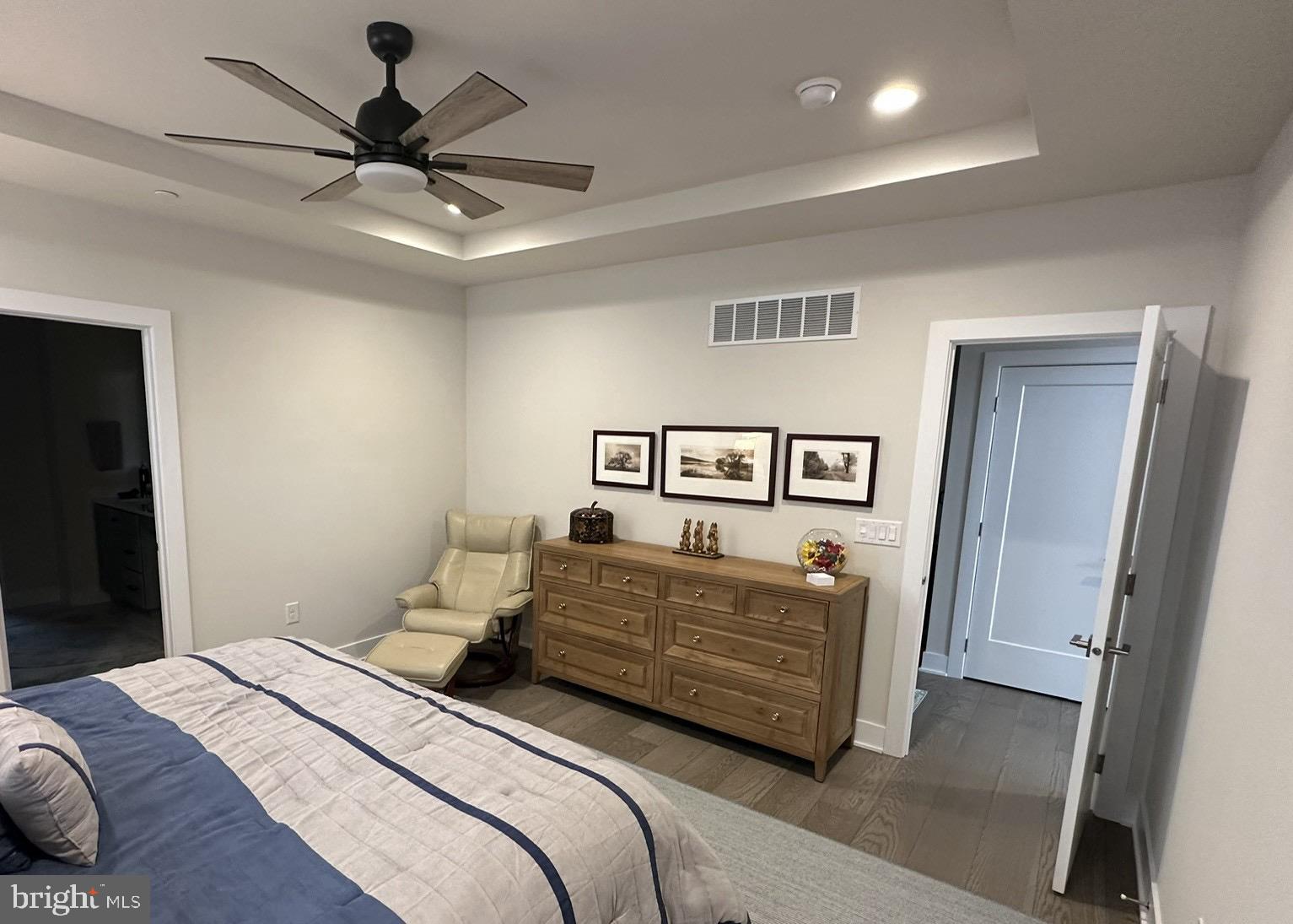 REGENCY AT WATERSIDE - Residential