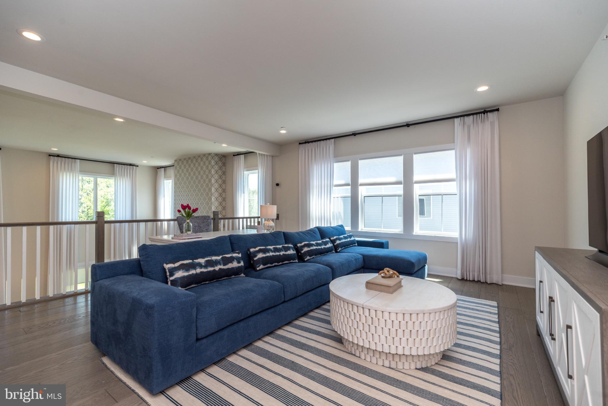 REGENCY AT WATERSIDE - Residential
