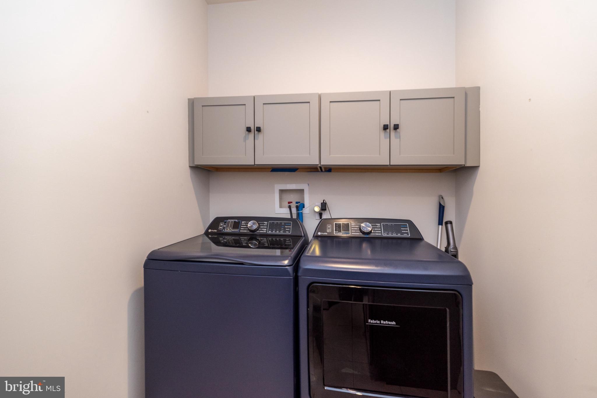 REGENCY AT WATERSIDE - Residential
