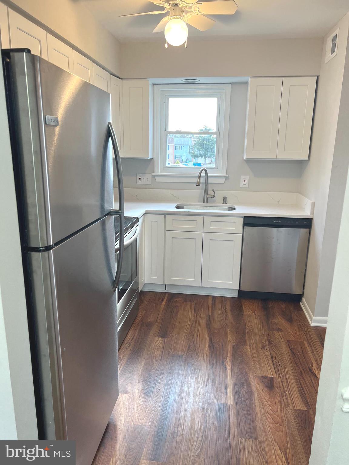 CRESTWOOD VILLAGE - Residential