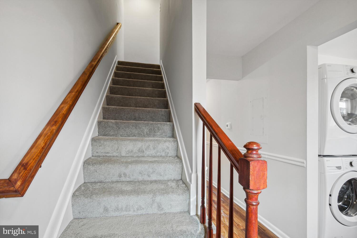 CRESTWOOD VILLAGE - Residential