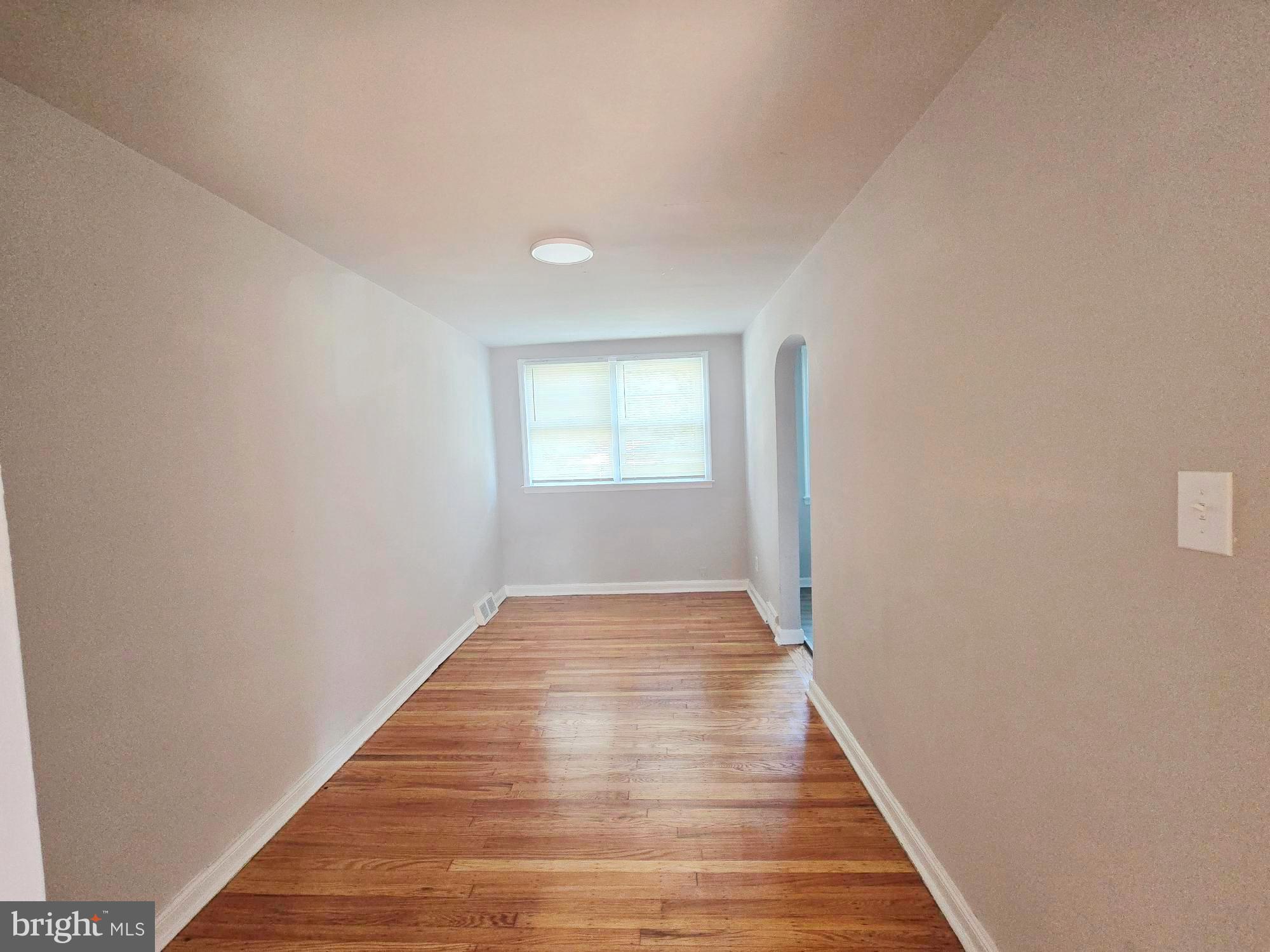 ELMWOOD PARK - Residential Lease