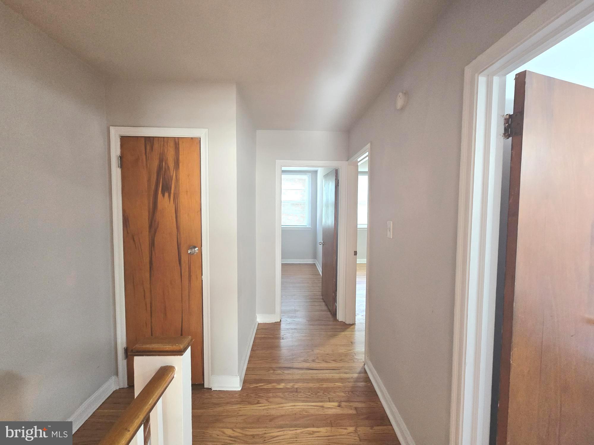 ELMWOOD PARK - Residential Lease