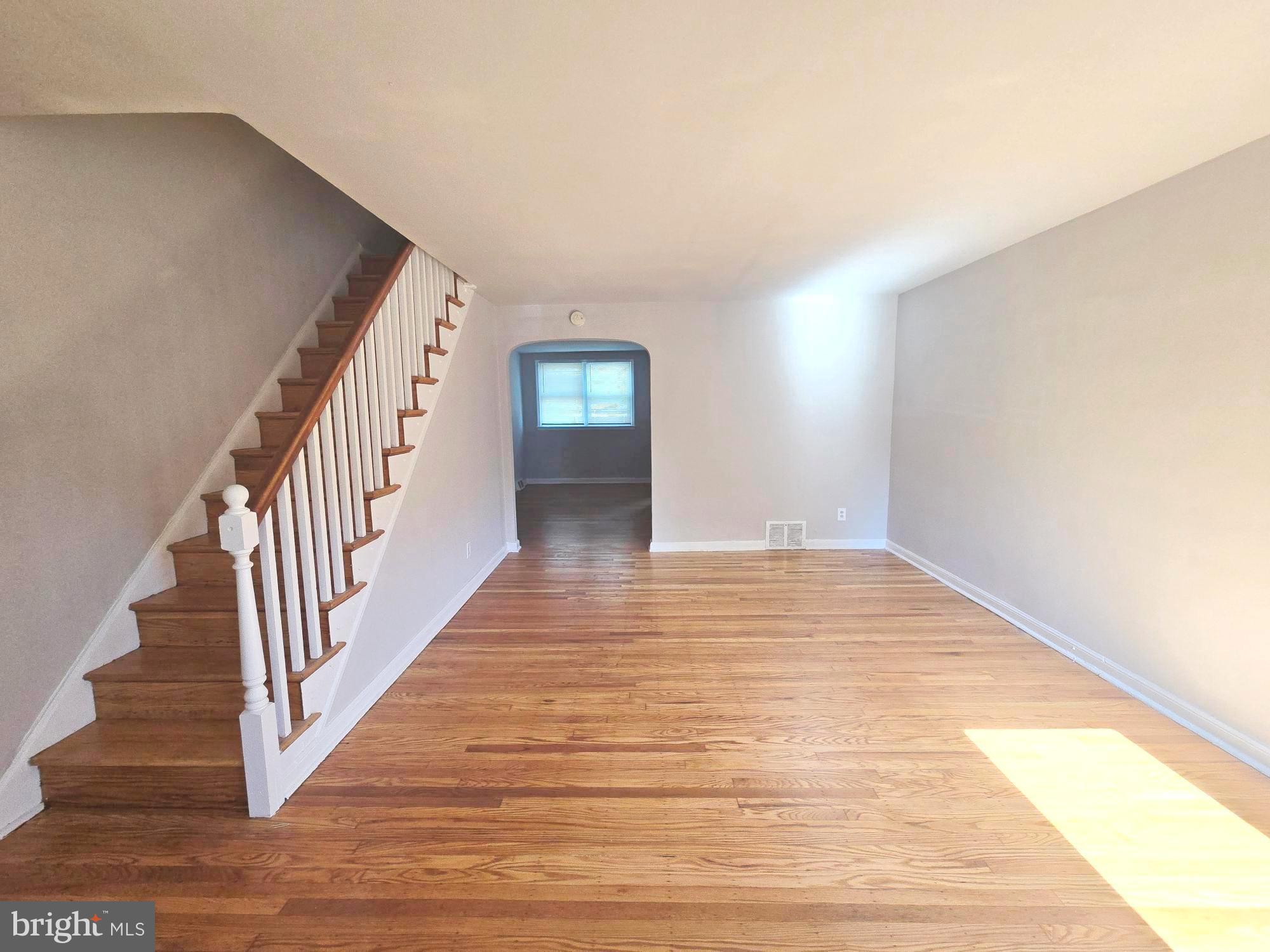 ELMWOOD PARK - Residential Lease