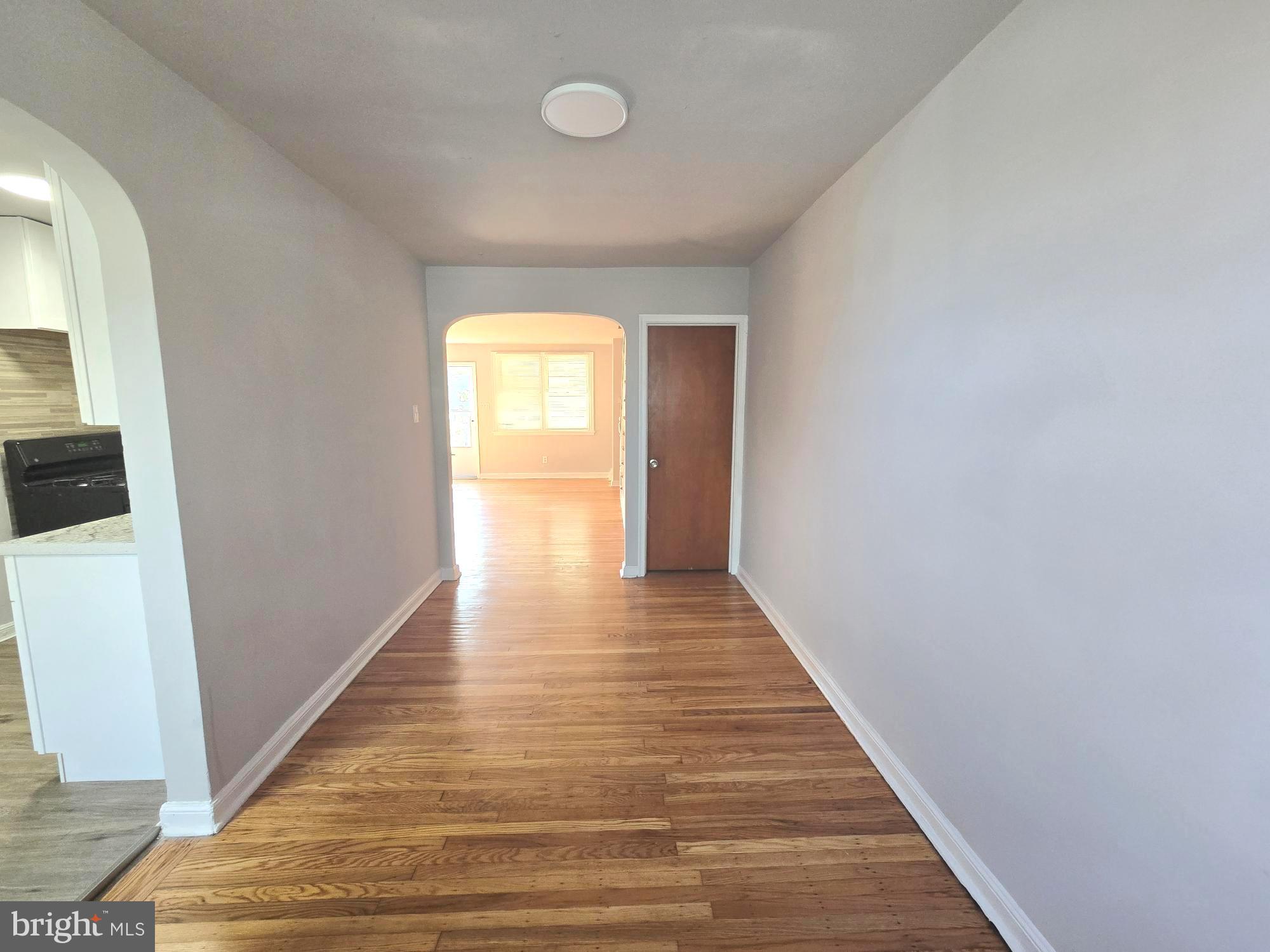 ELMWOOD PARK - Residential Lease